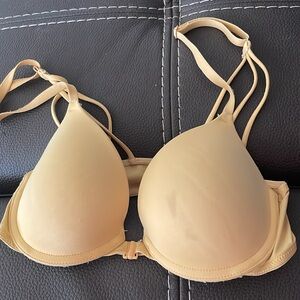 PINK Victoria’s Secret brand. Closes/clasp in front. Size 32C Yellow Strappy Bra